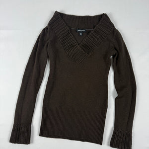 Brown V neck tight fit jumper (XS)