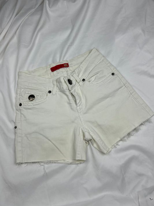 White denim low rise mini short (XS)