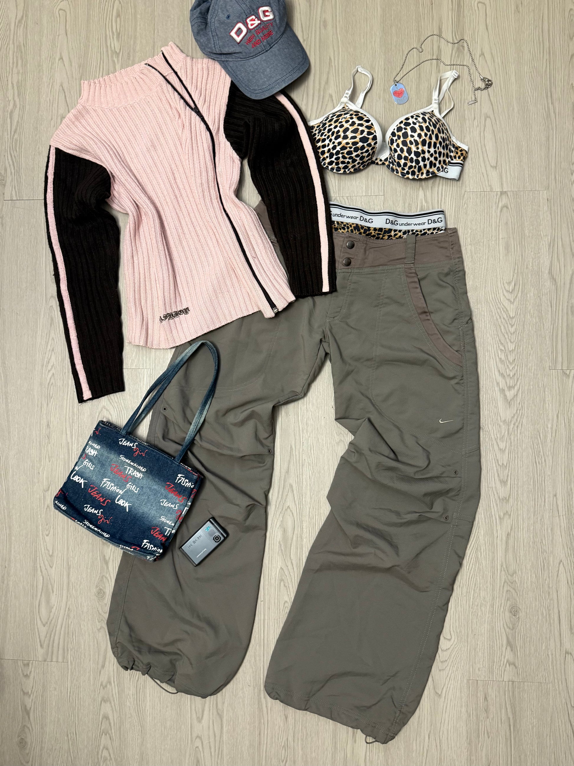 Khaki low rise joggers pants (S/M)