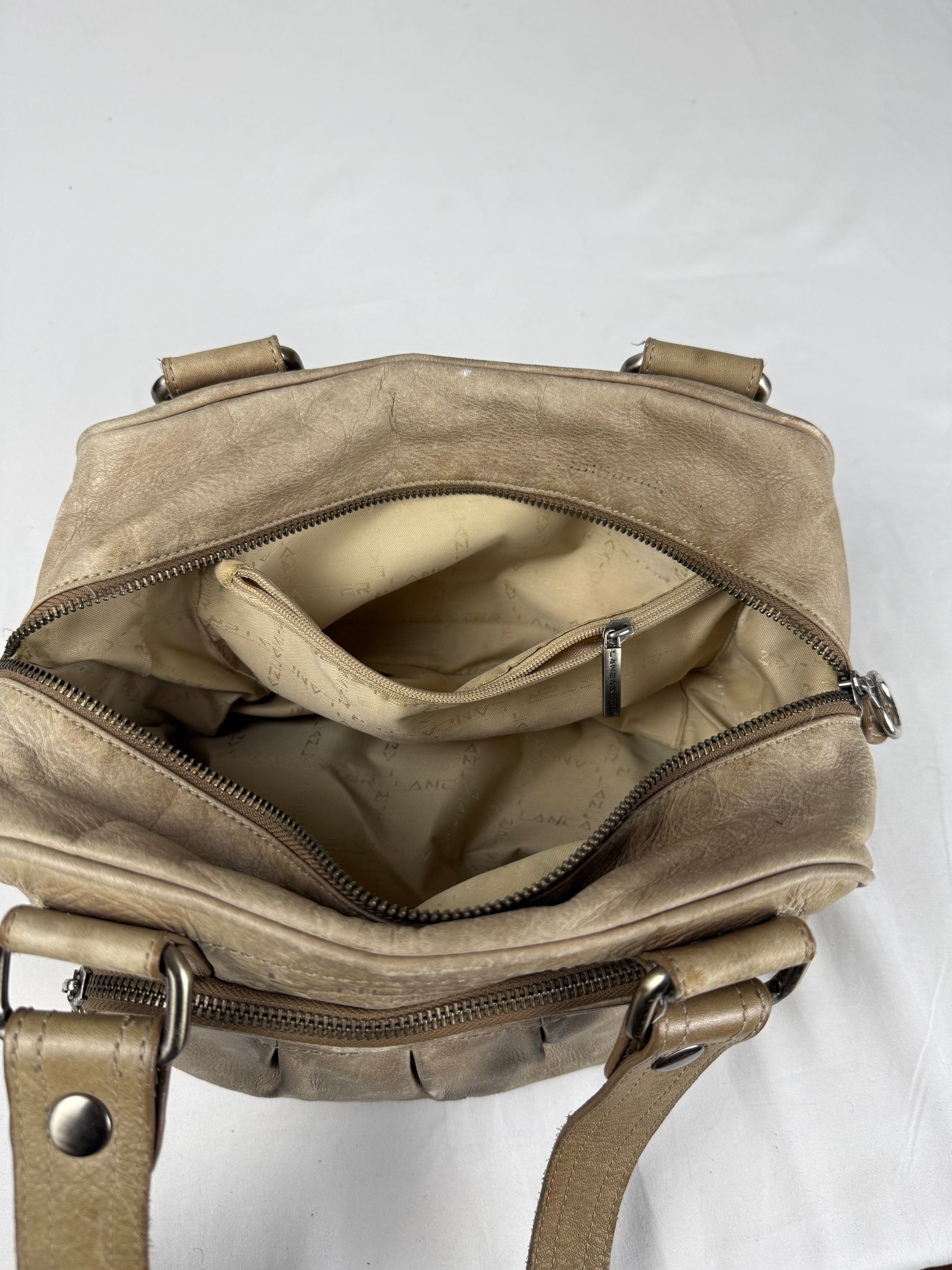 Beige real leather shoulder bag (30x20cm)