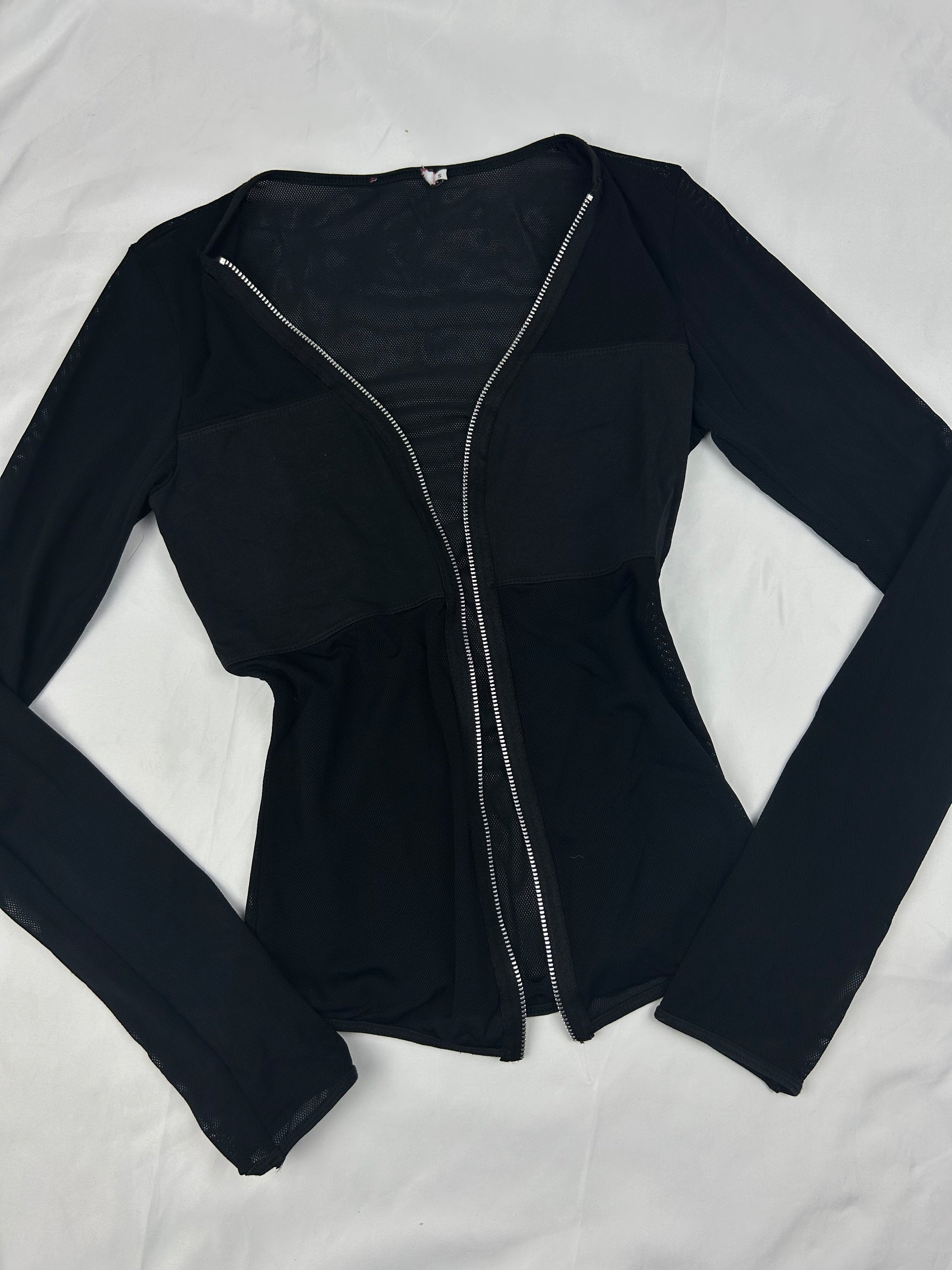 Black fishnet long sleeves top (XS/S)