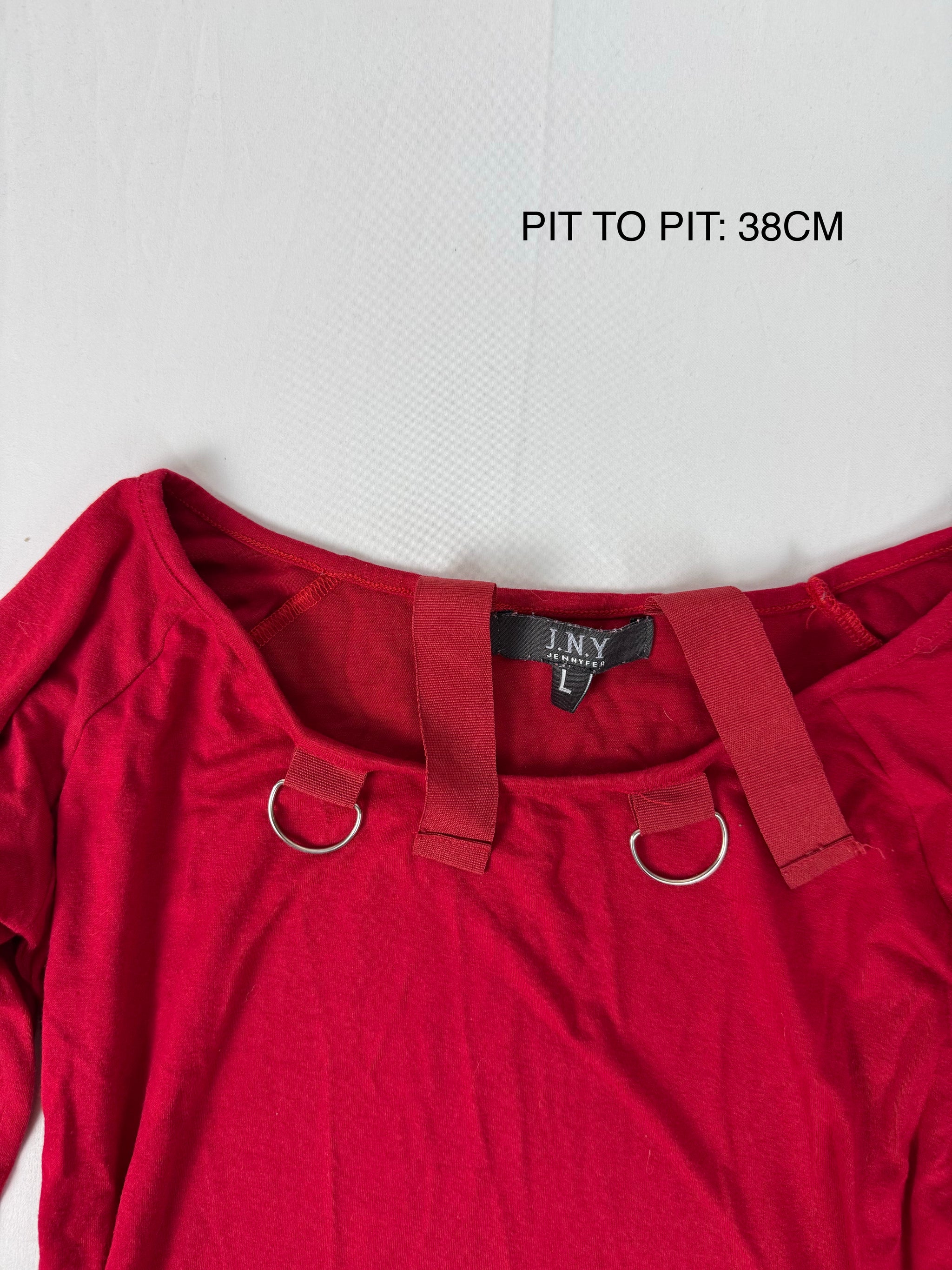 Red stretchy long sleeves top (L)