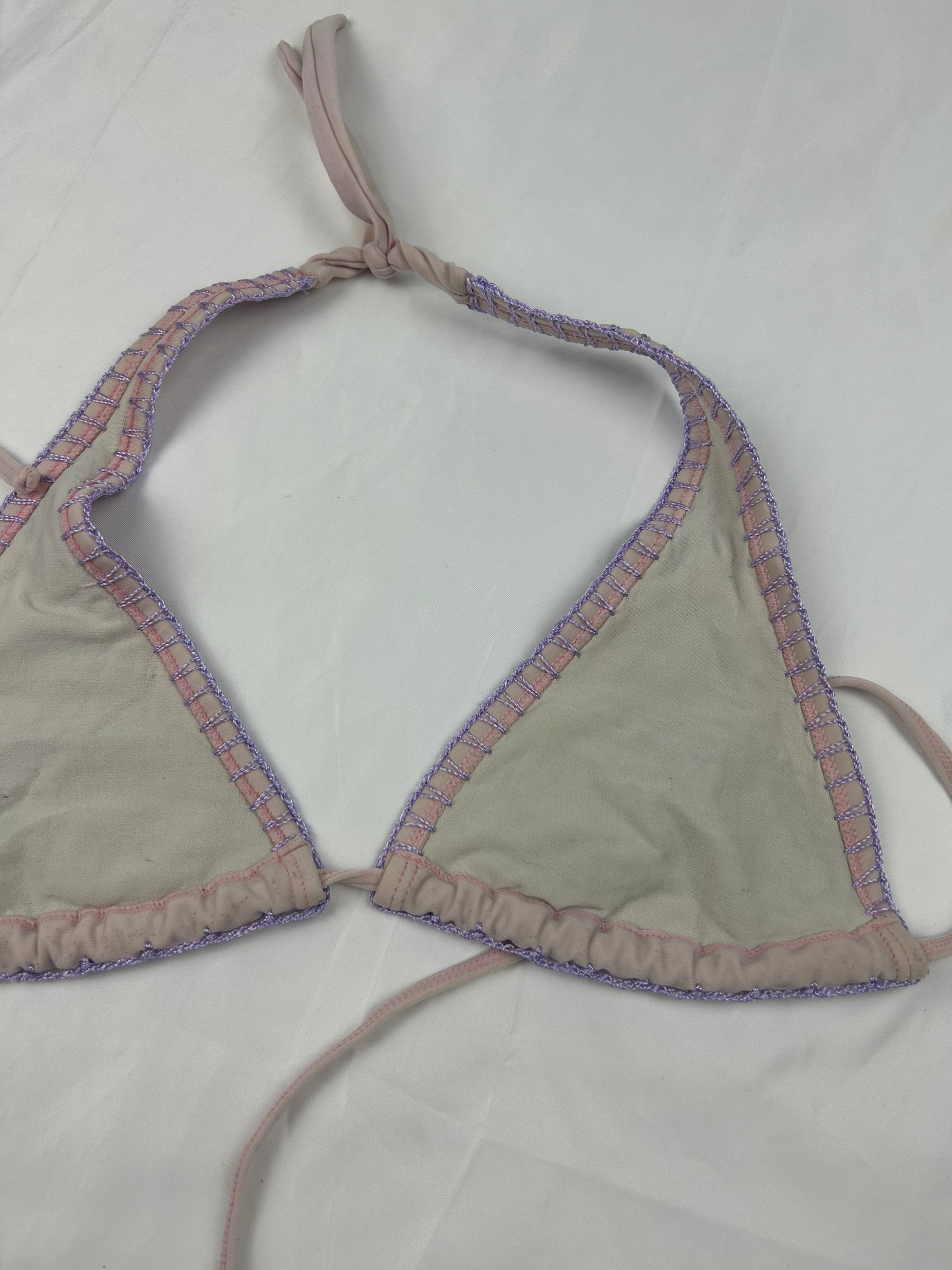 Lilac embroidered bikini top (S/M)