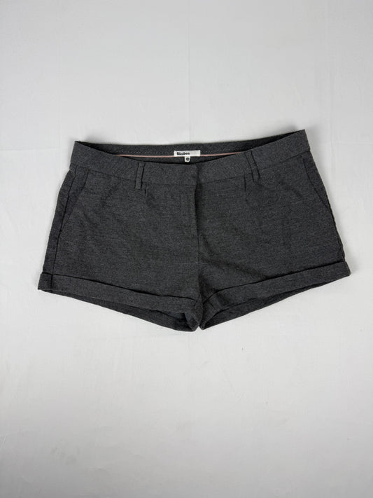 Grey low rise office winter mini short (M/L)