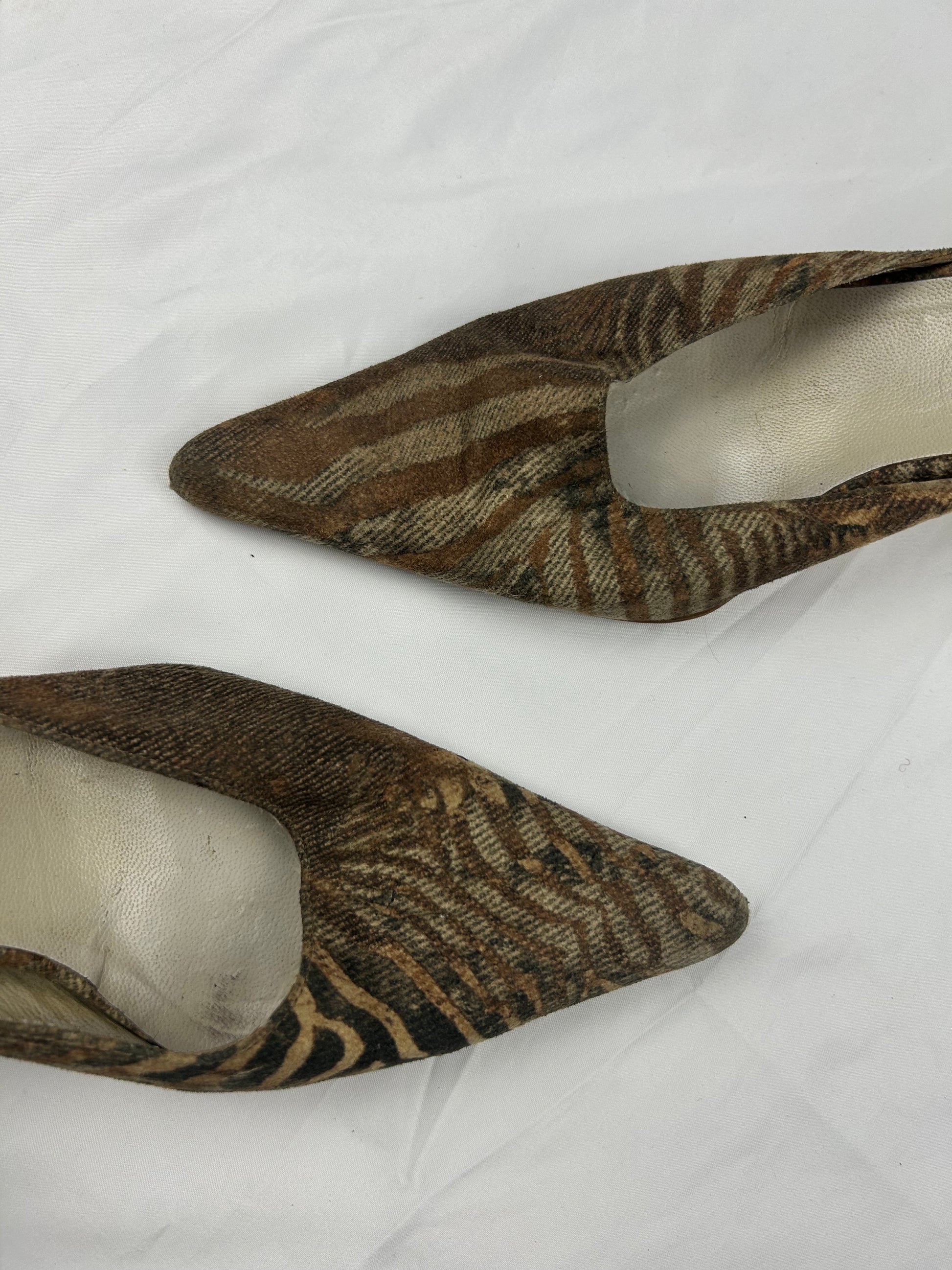 Khaki animal print pointed toes mules (39)