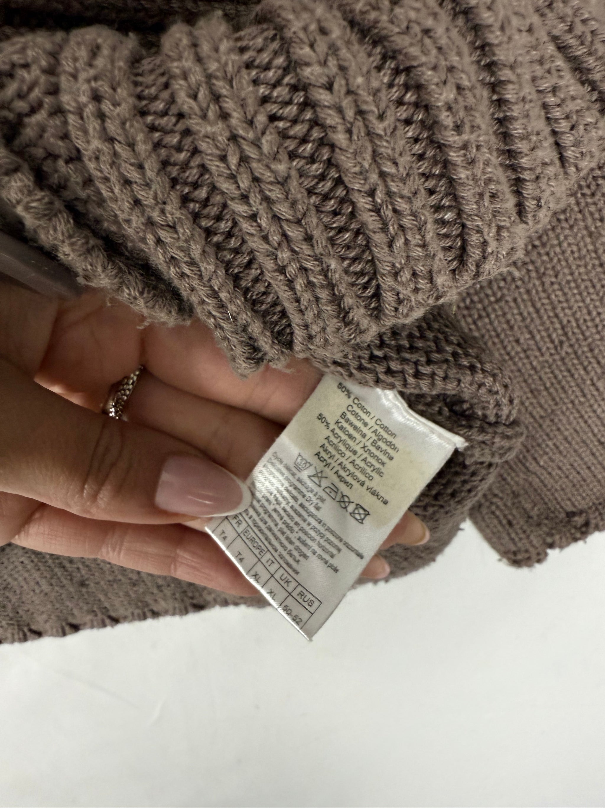 Khaki cardigan jumper (XL)