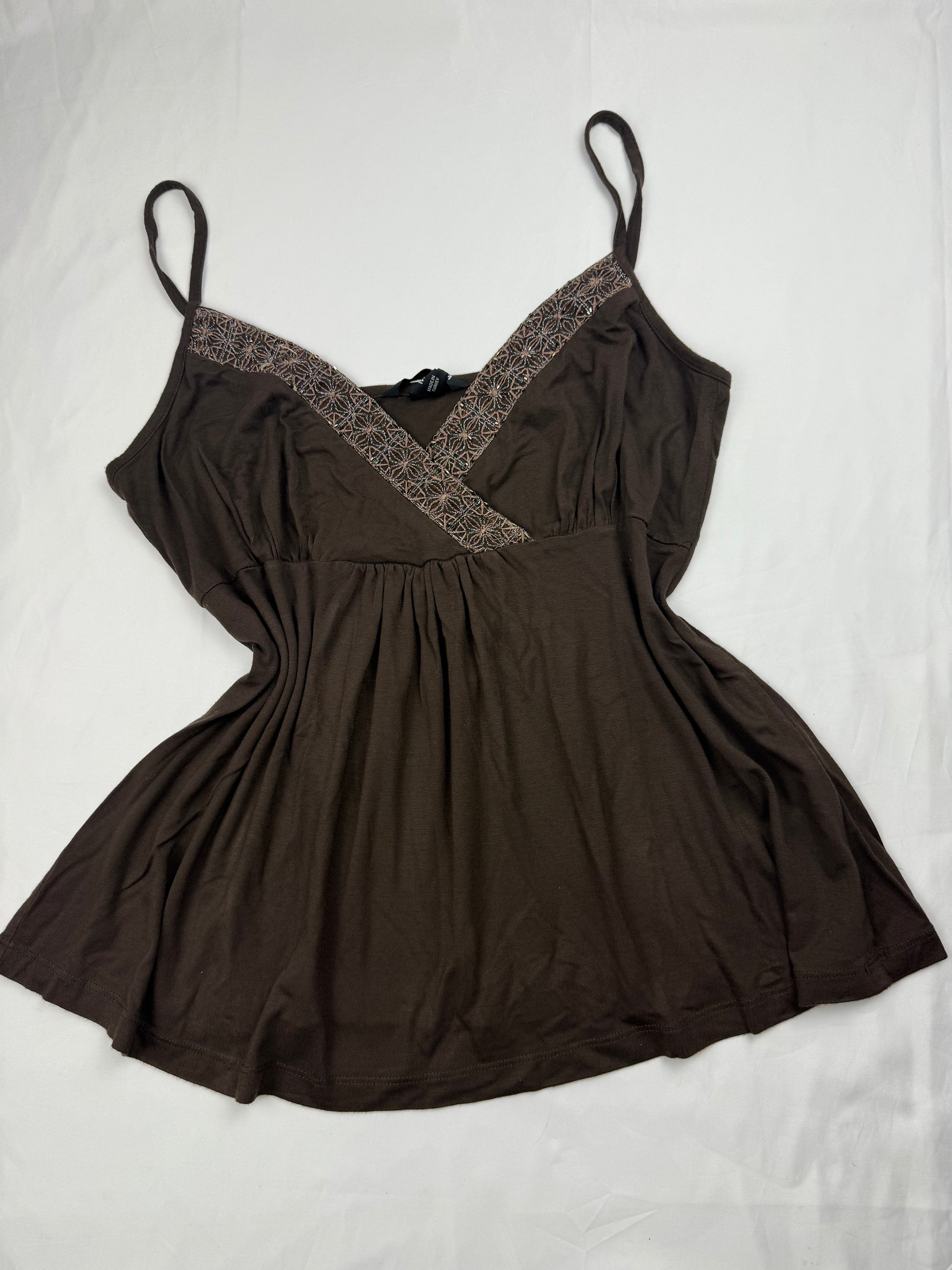 Brown embroidered pearls pleated top (M)