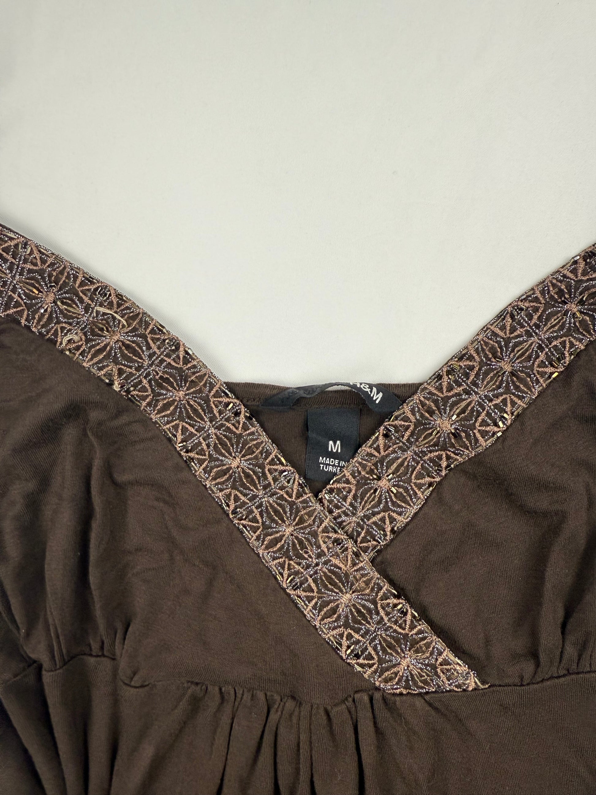 Brown embroidered pearls pleated top (M)