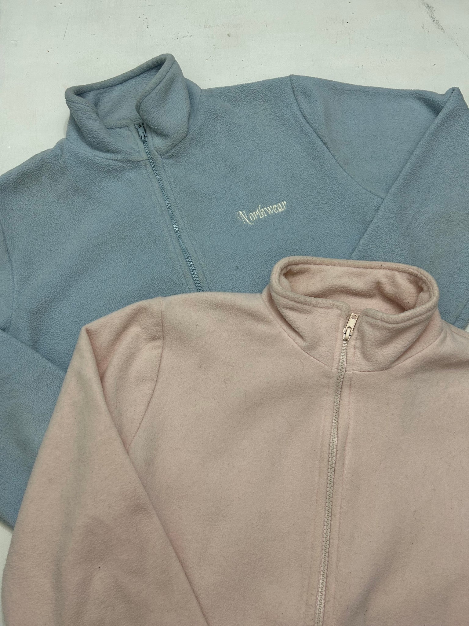 Baby blue zip up fleece sweatshirt (S/M) SK VINTAGE
