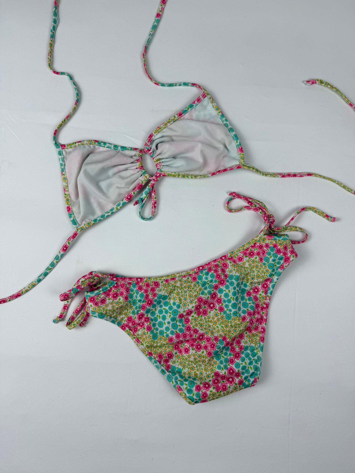Ensemble de bikini taille basse à fleurs multicolores (XS)