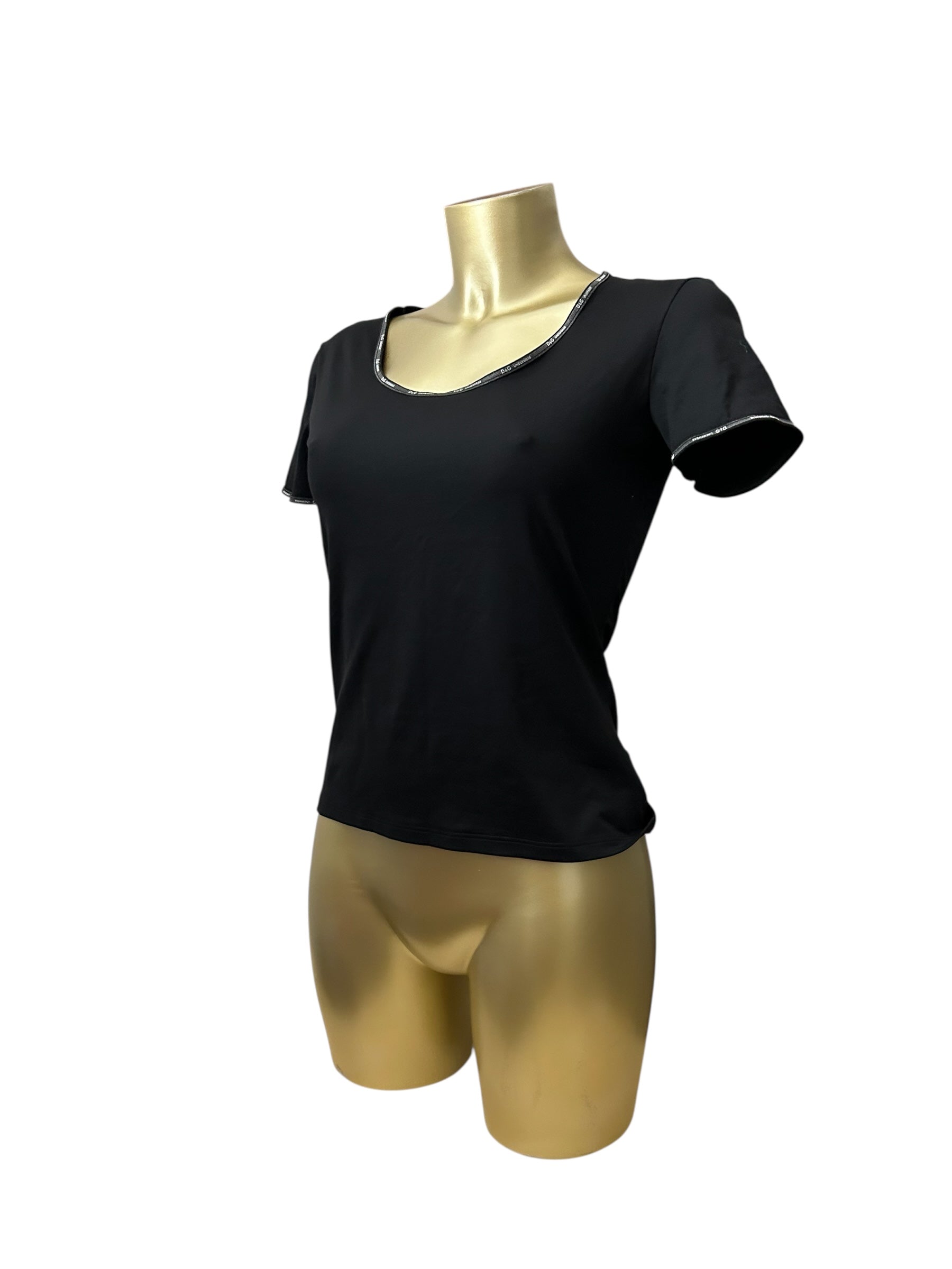 Black lycra tight fit logo tee (XL)