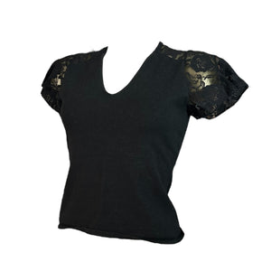 Black lace detail tee (M)