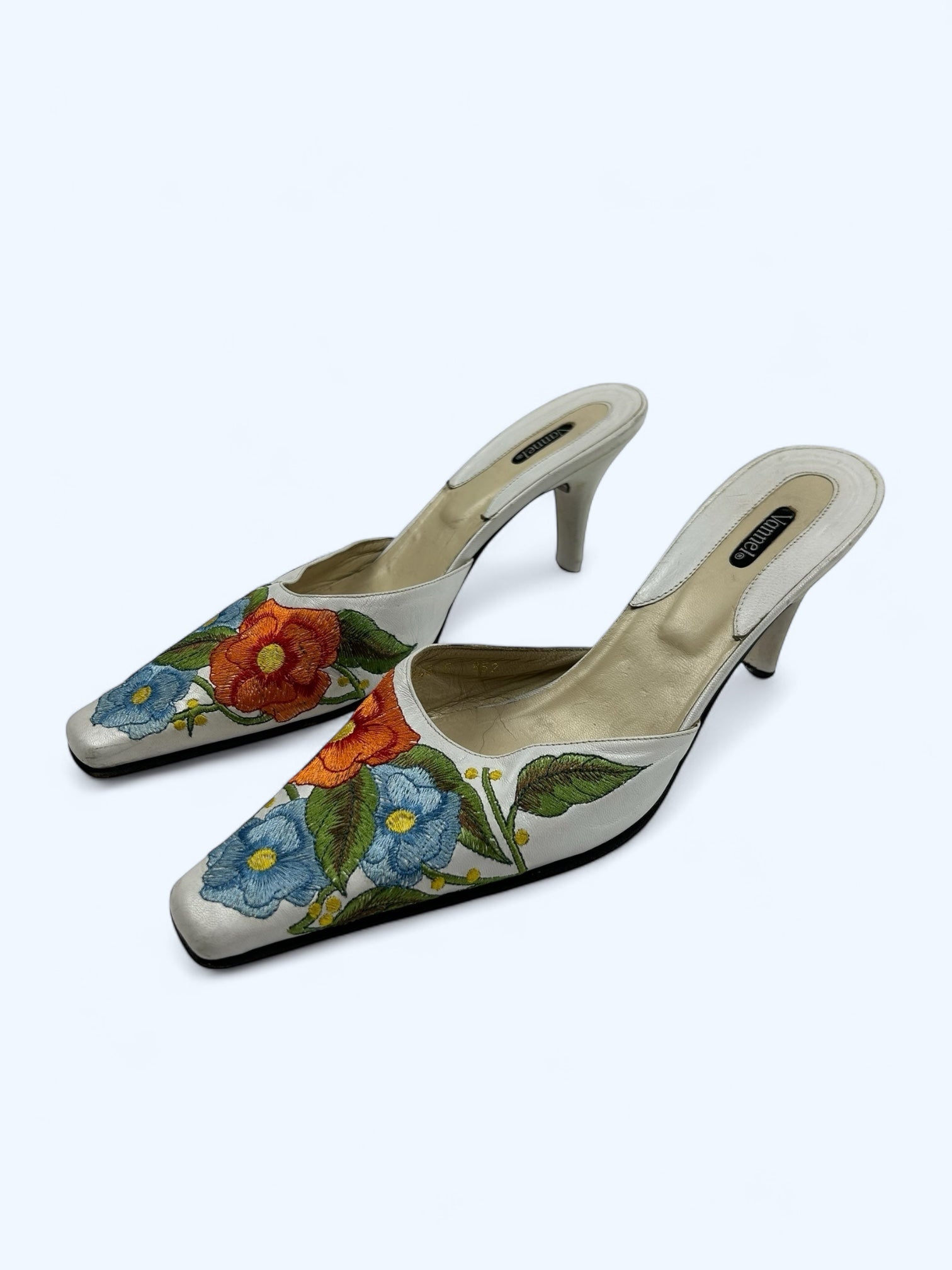 White embroidered floral pointed toes heels mules (38)