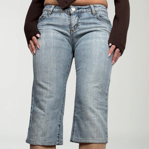 Blue denim low rise capri pants (S)