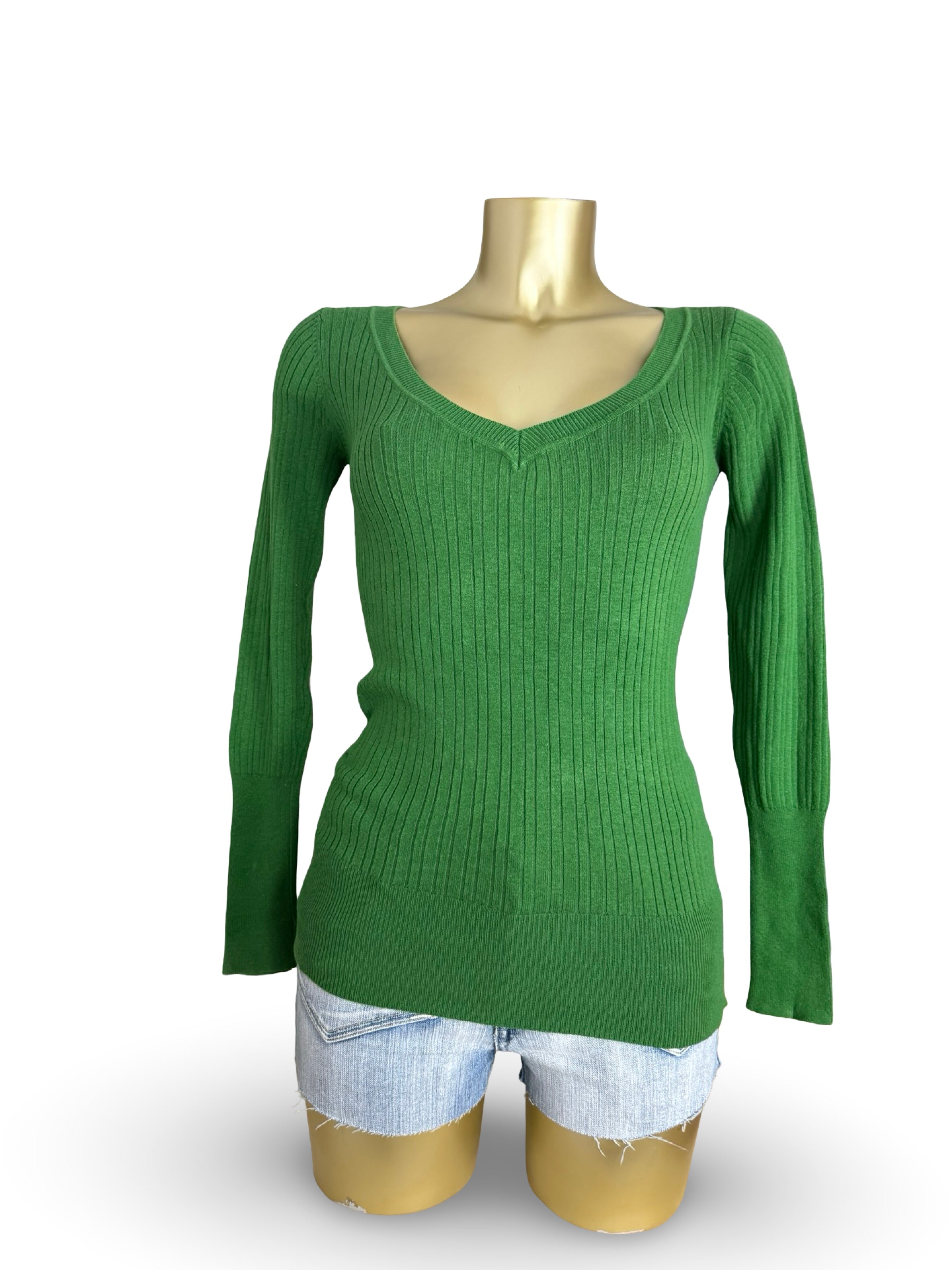 Green cotton V neck tight fit jumper (M)
