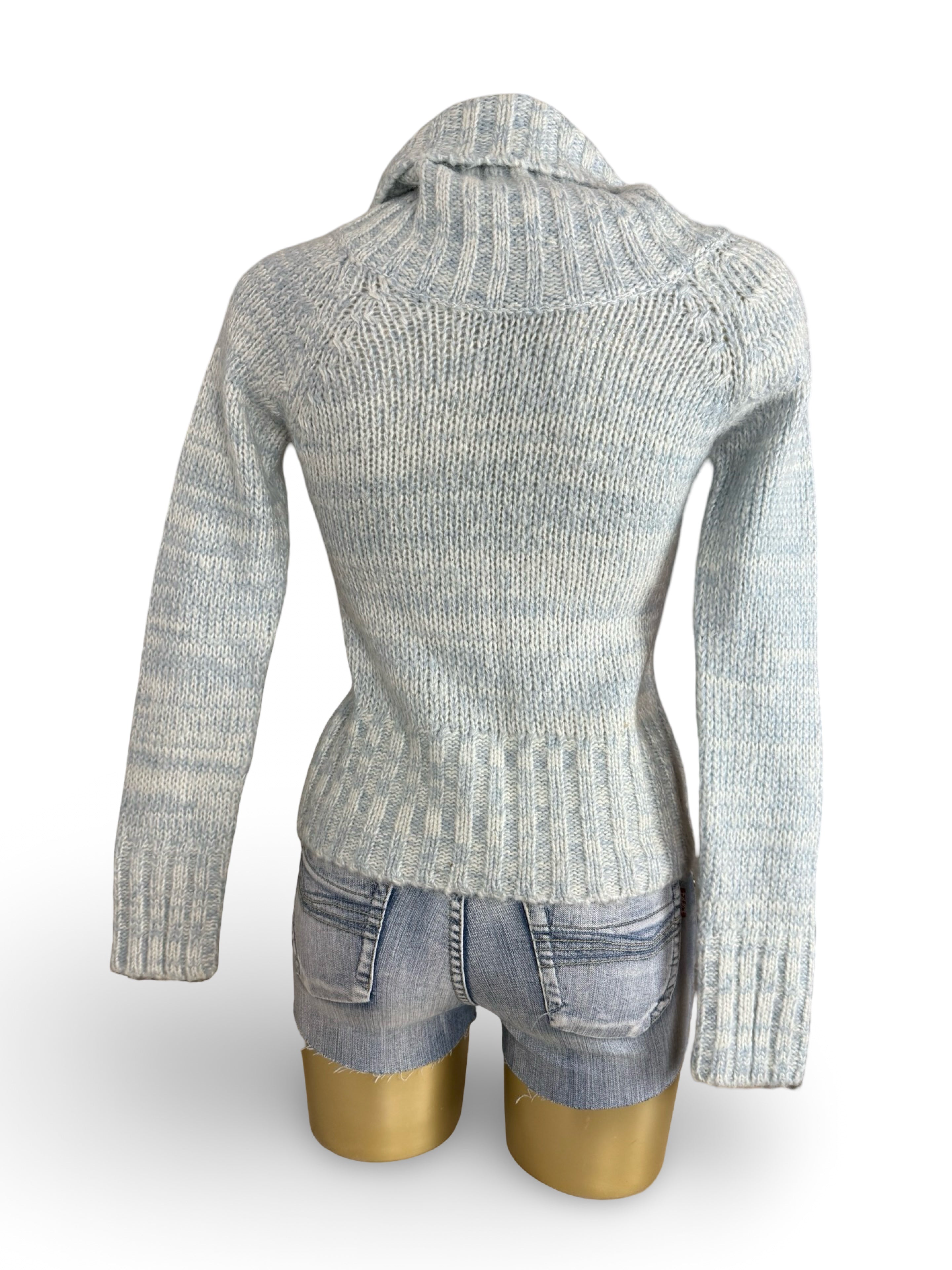 Baby blue turtleneck jumper (S)