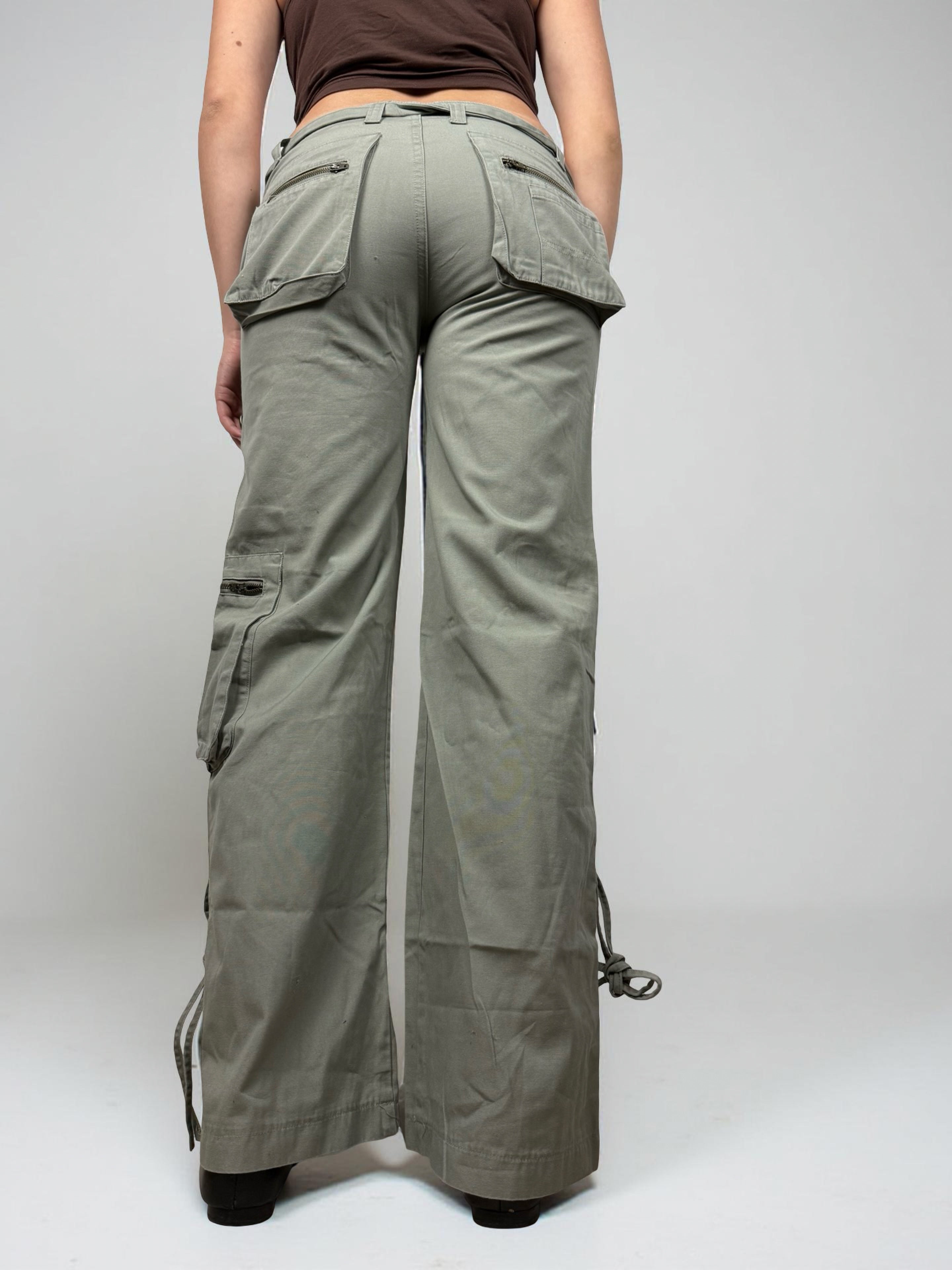 Khaki low rise cargo baggy pants (XS/S)