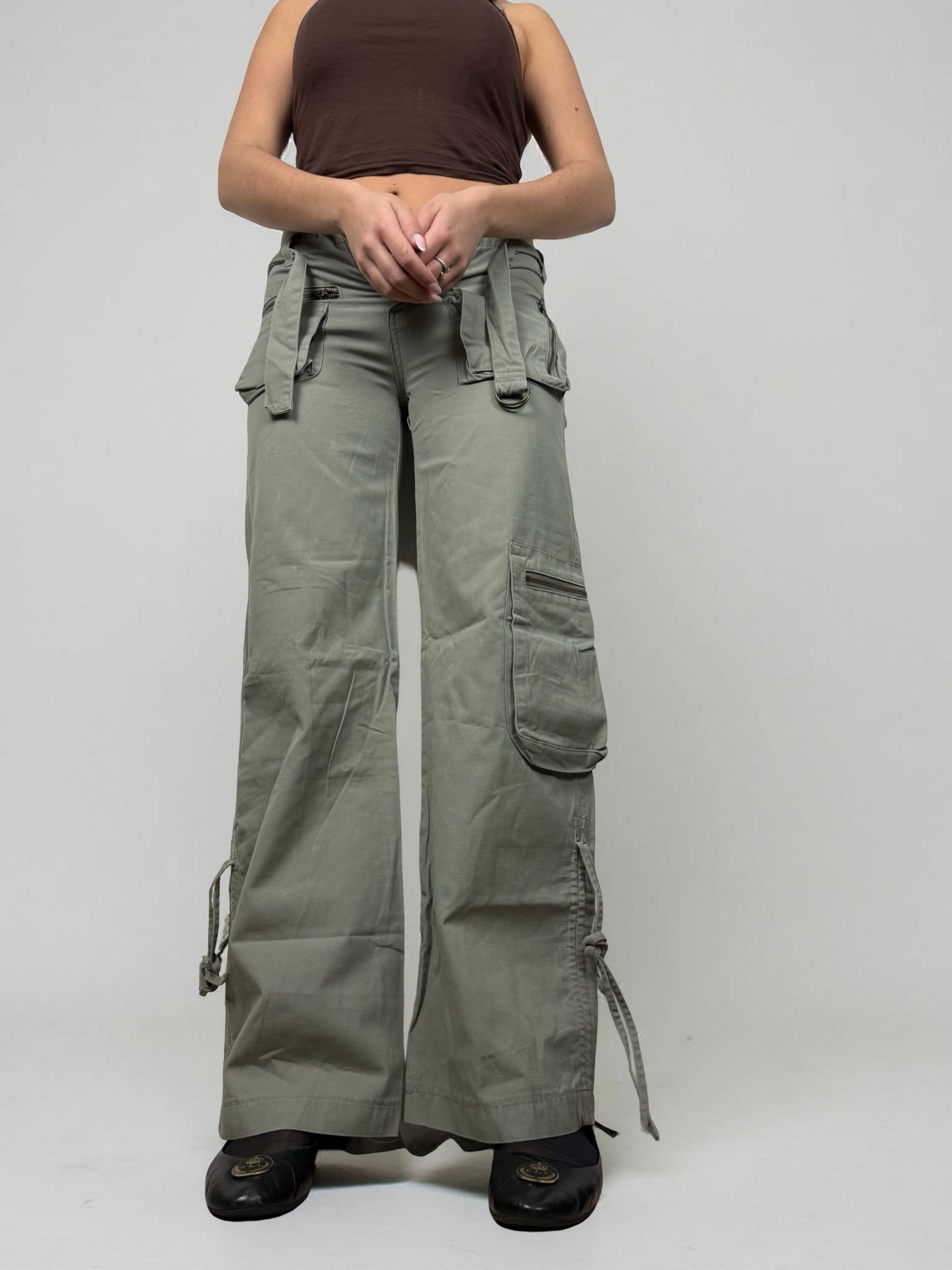 Khaki low rise cargo baggy pants (XS/S)