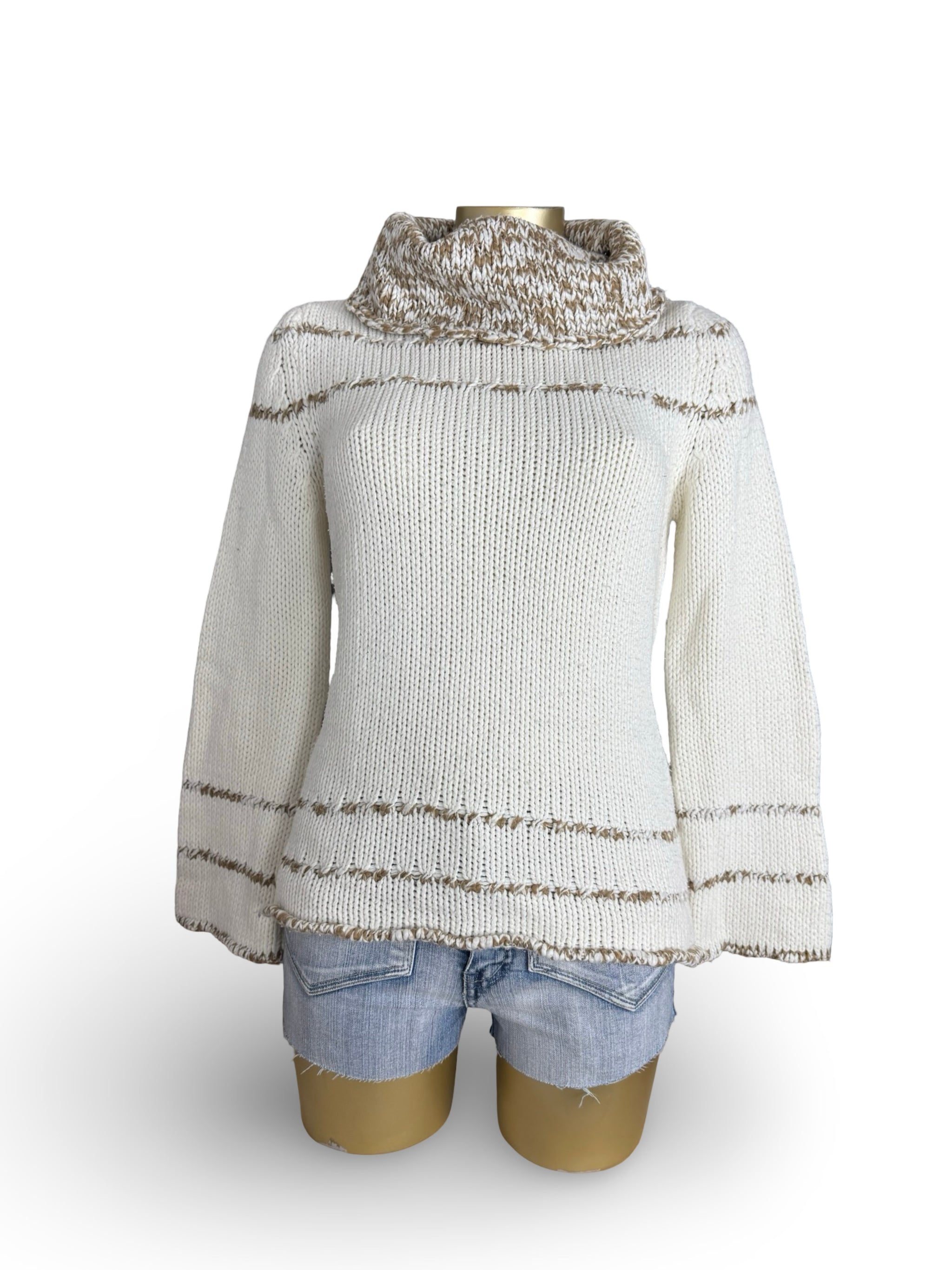 White turtleneck jumper (M)