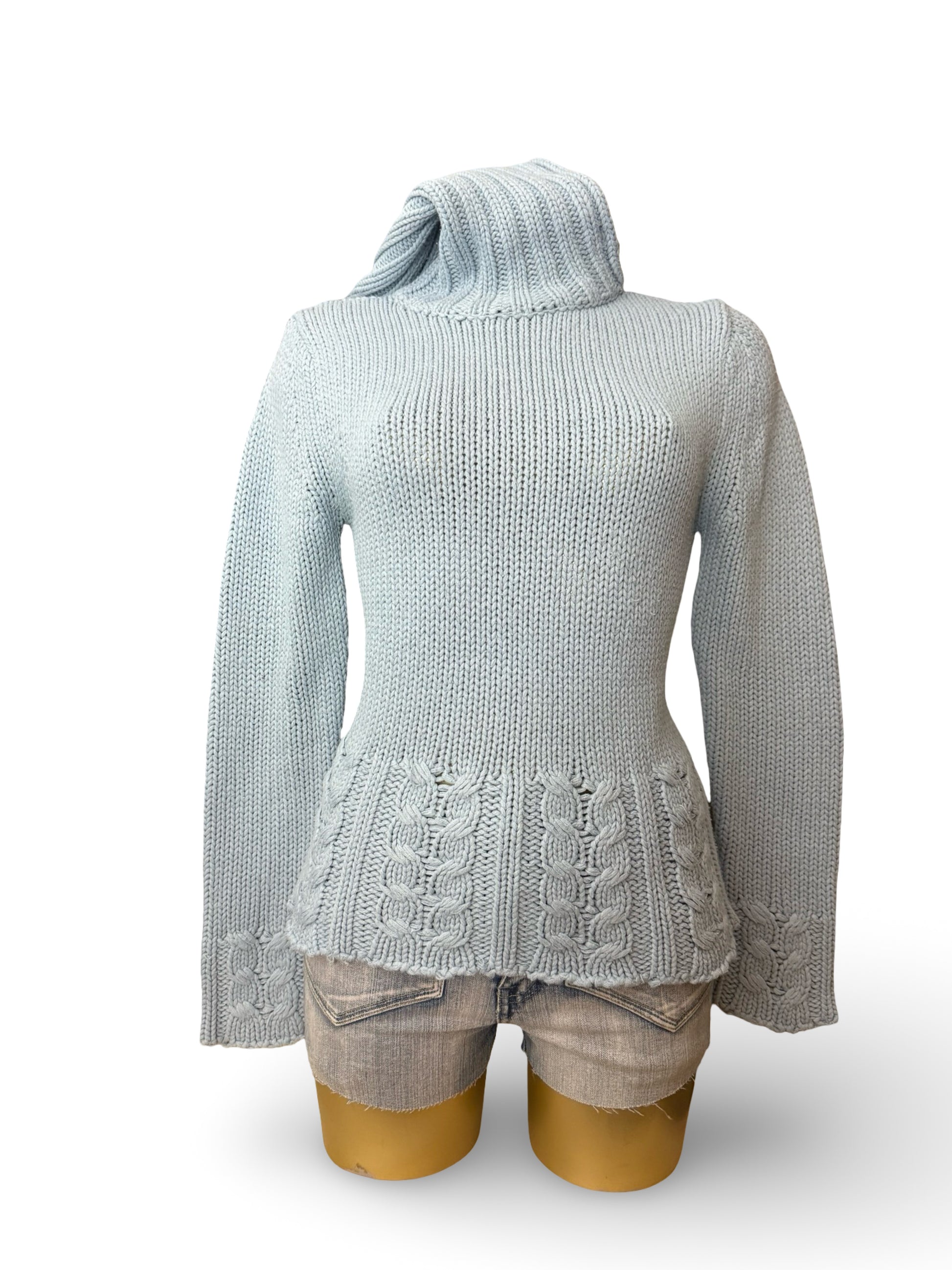 Baby blue knitted turtleneck jumper (M/L)