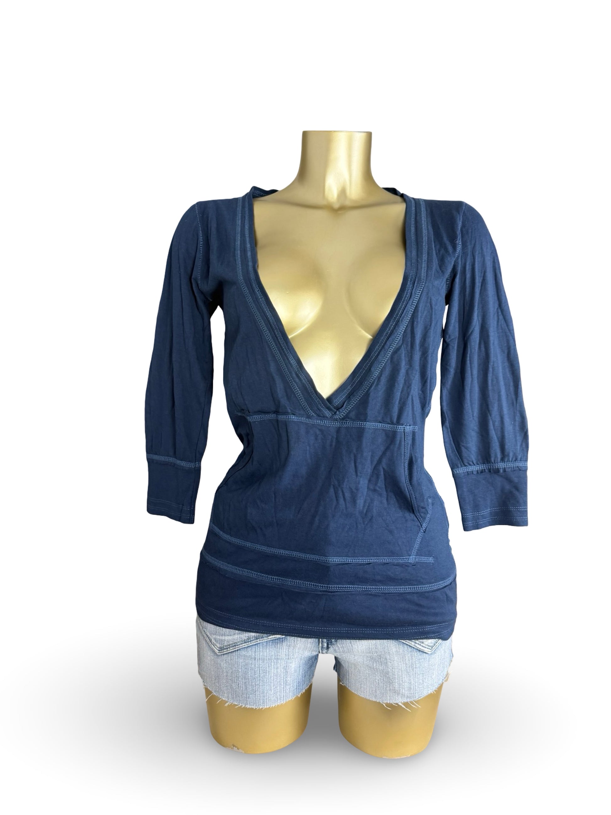 Blue V neck cotton long sleeves top  (S/M)