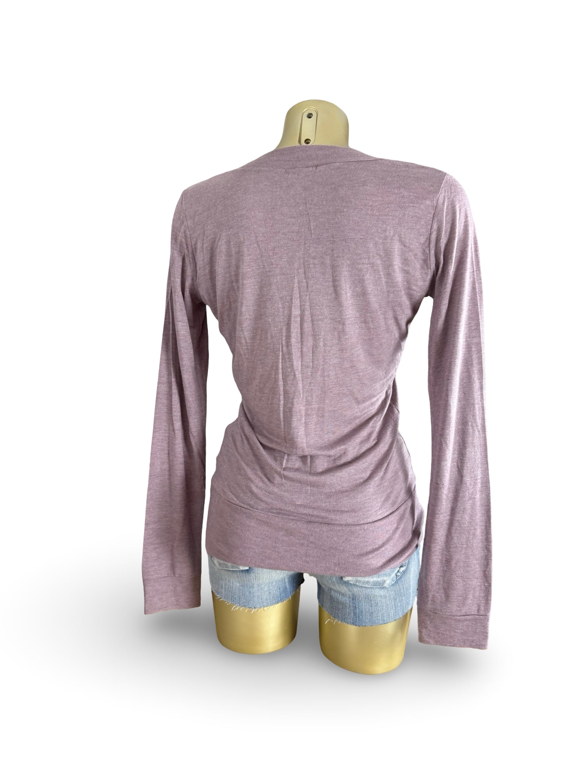 Lilac V neck tight fit long sleeves top (M)
