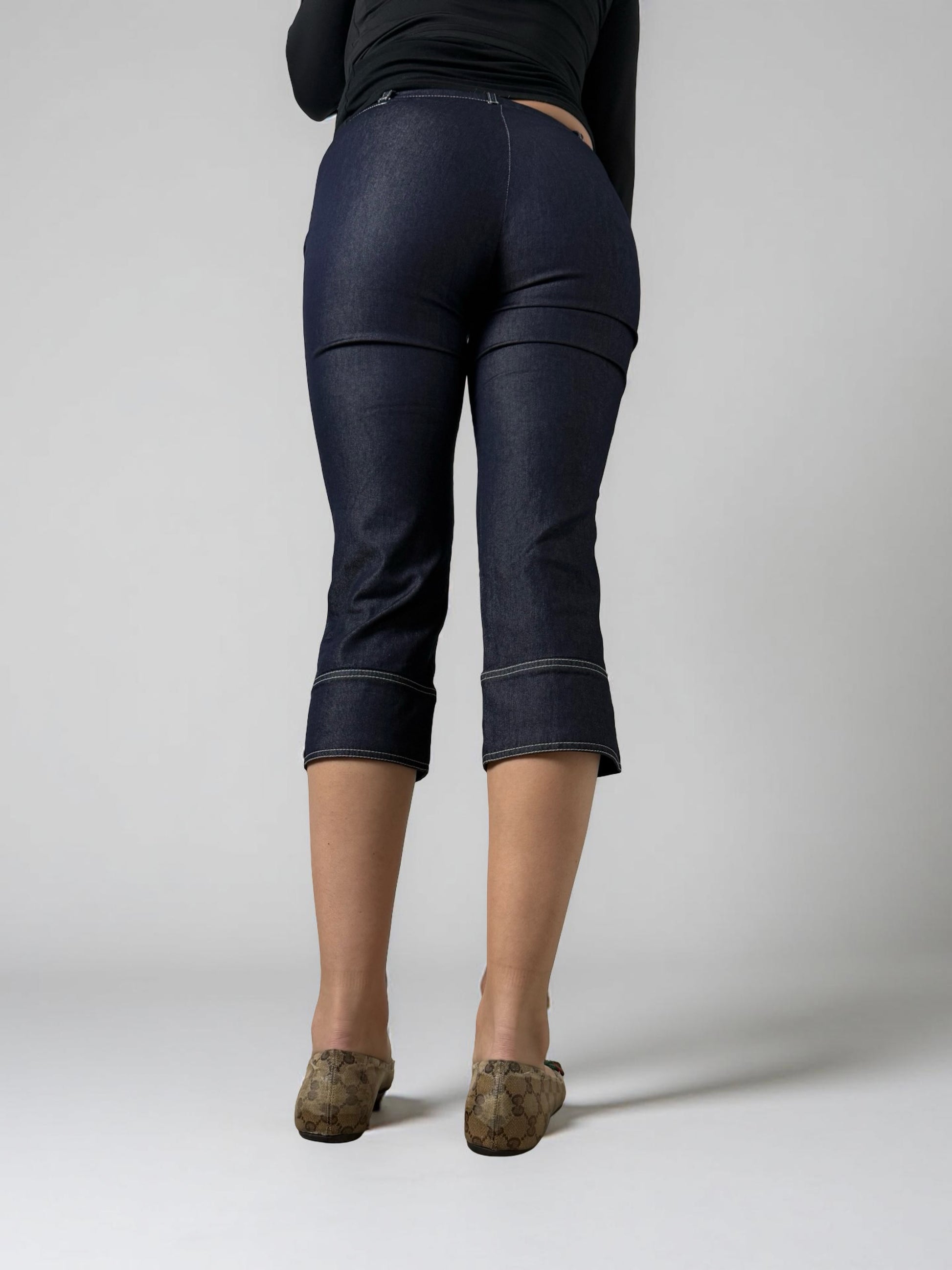 Navy blue low rise capri pants (XS)
