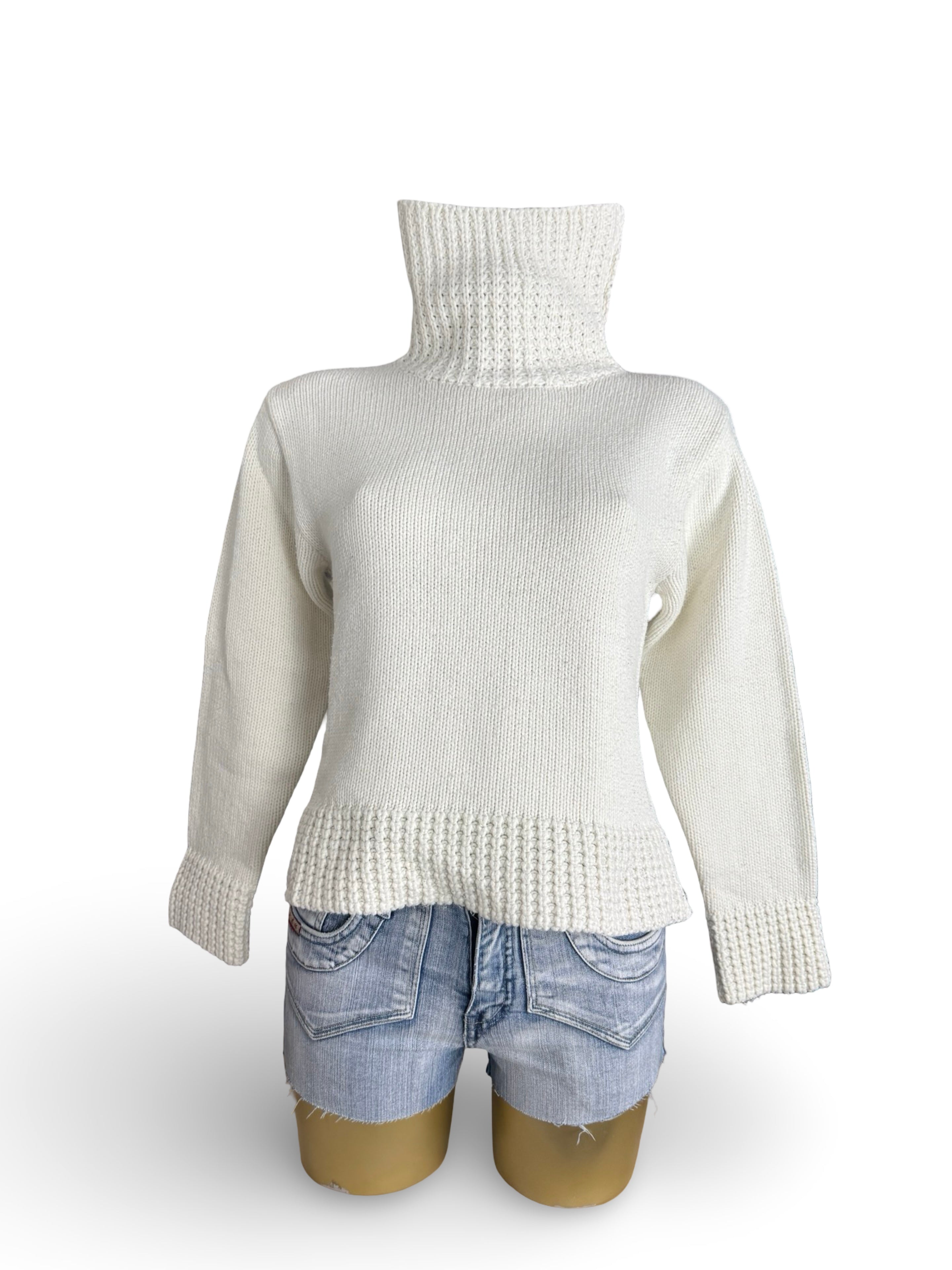 White turtleneck jumper (XS)
