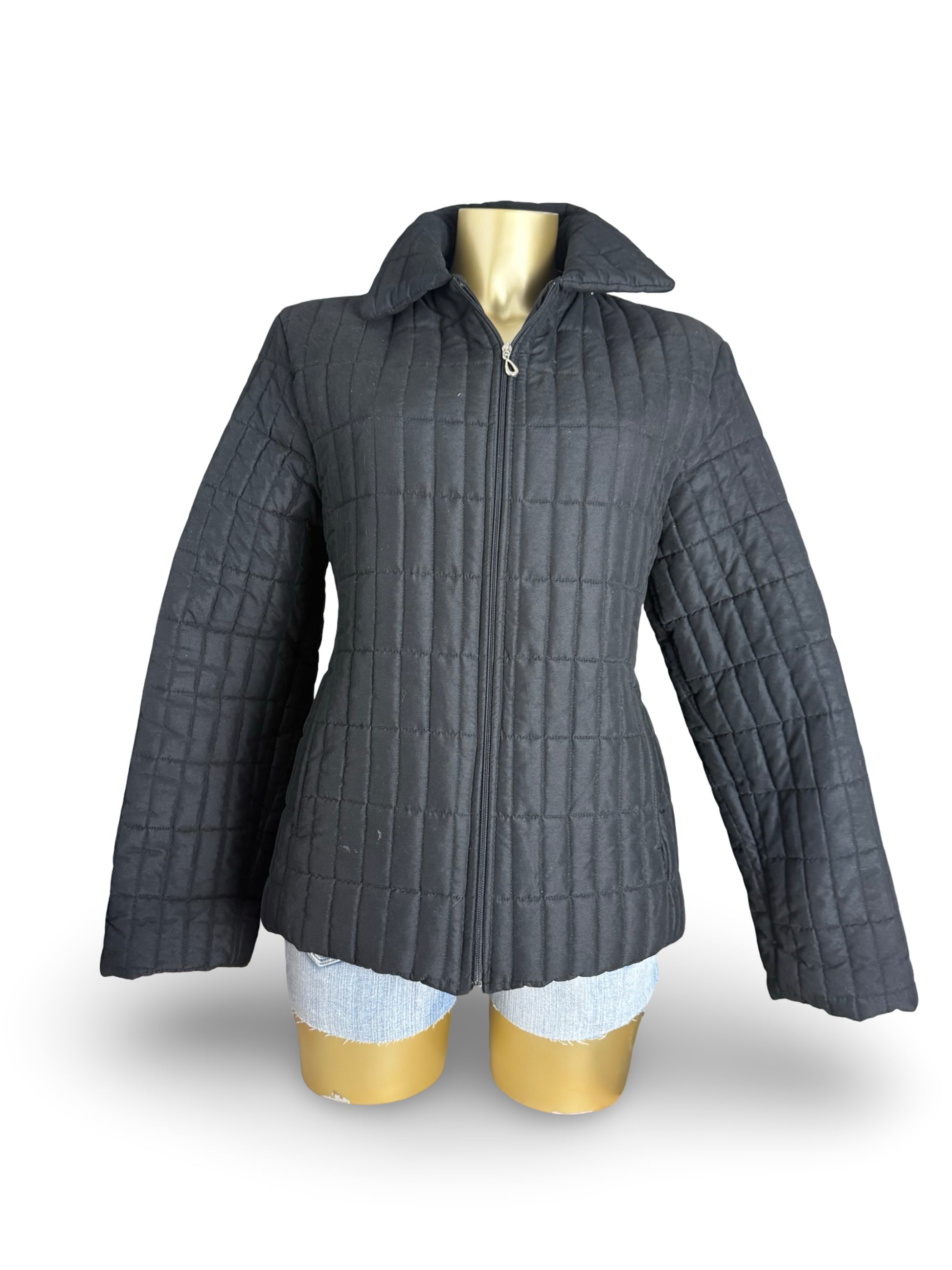 Black lightweight zip up puffer jacket (L)