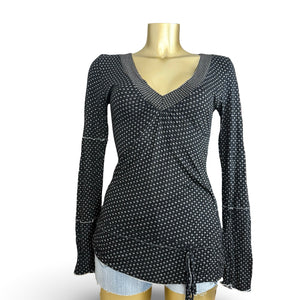 Black V neck long sleeves top (S/M)