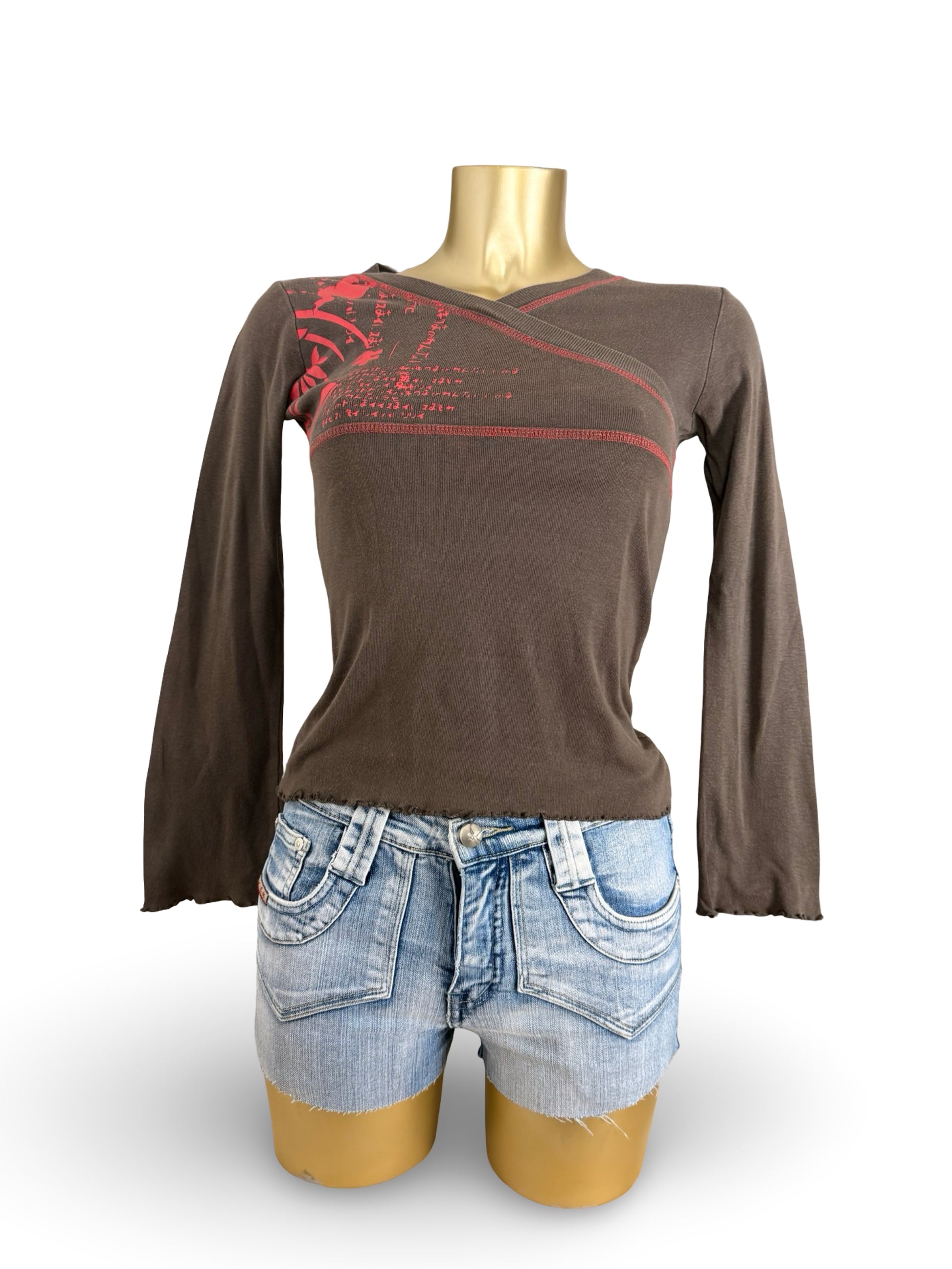 Cotton graphic tight fit long sleeves top (XS)