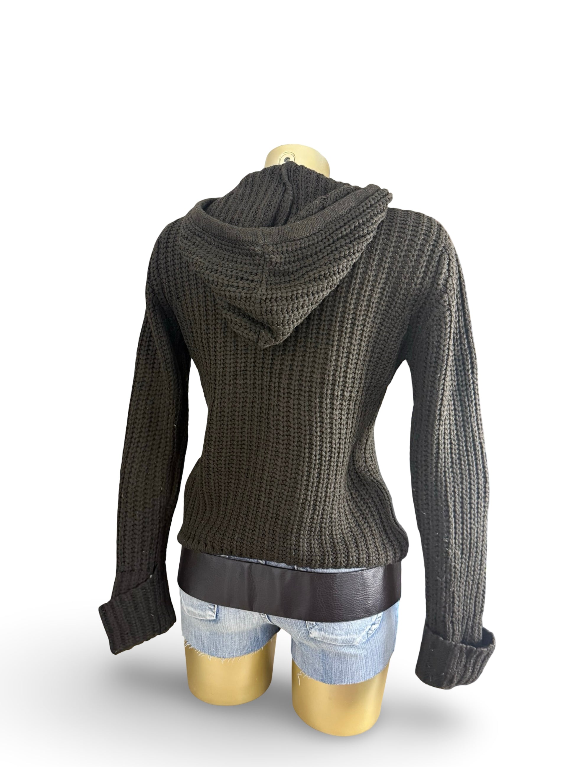 Brown hooded jumper (XS/S)