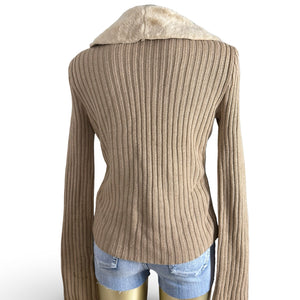 Beige faux fur neck knitted jacket (L)