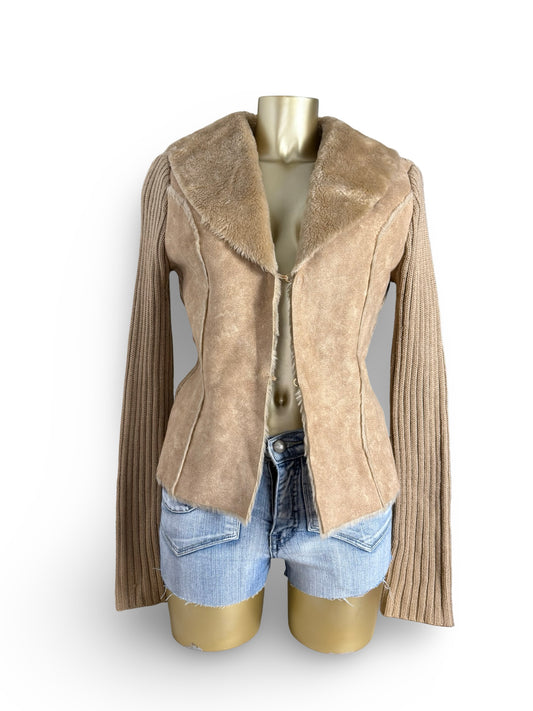 Beige faux fur neck knitted jacket (L)