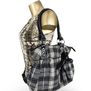 Grey check print shoulder bag (31x28 cm)