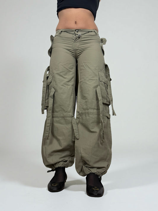 Khaki low rise baggy pants (S)