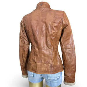Beige inside faux fur real leather zip up biker jacket (S/M)