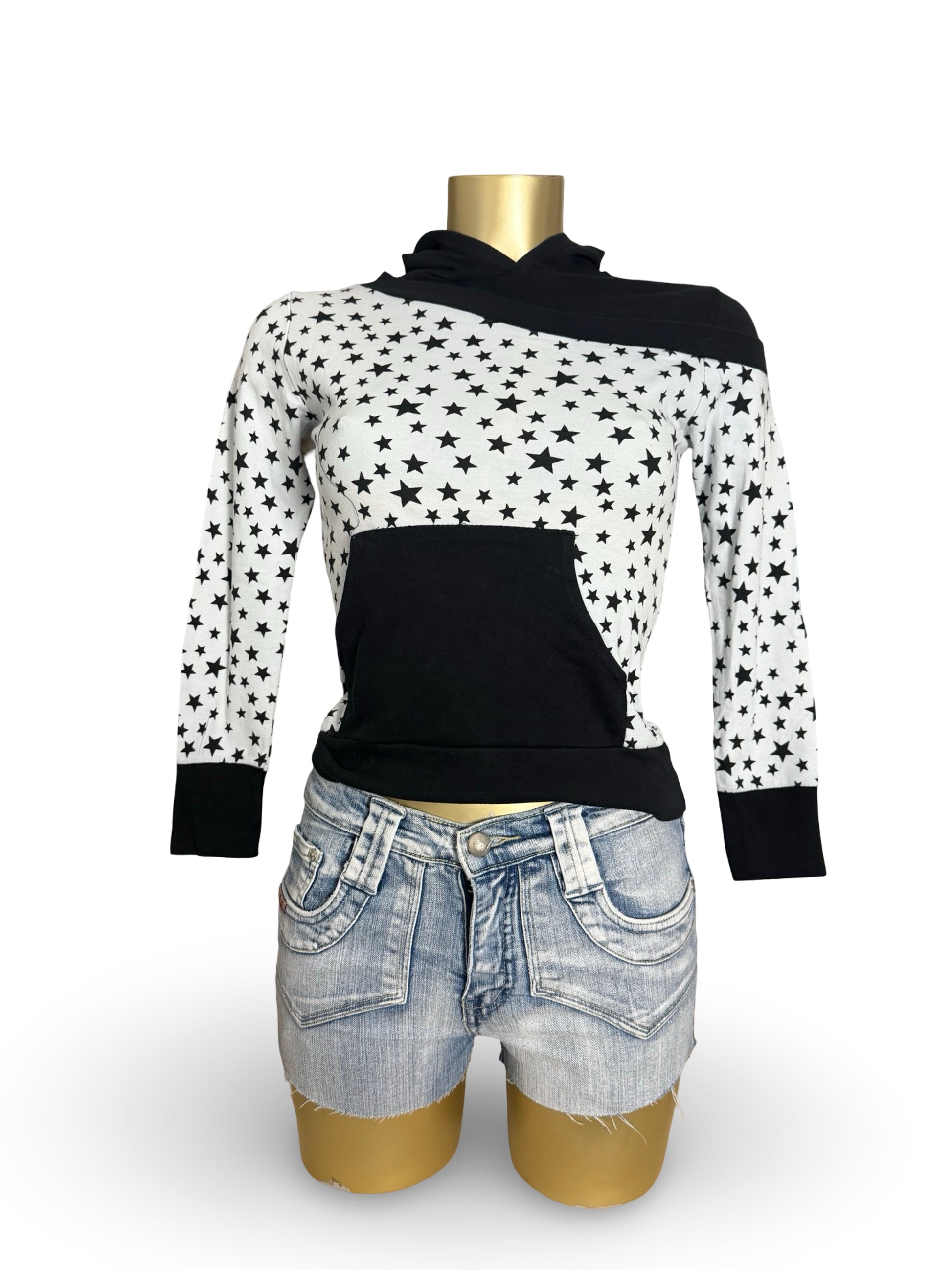 Black & white stars print hoodie (XS)