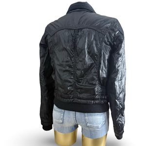 Black tight fit puffer jacket (L)