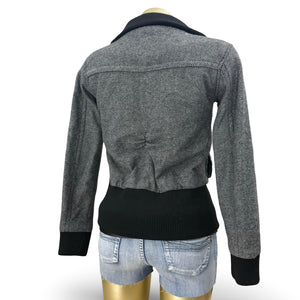 Grey zip up winter jacket (M)