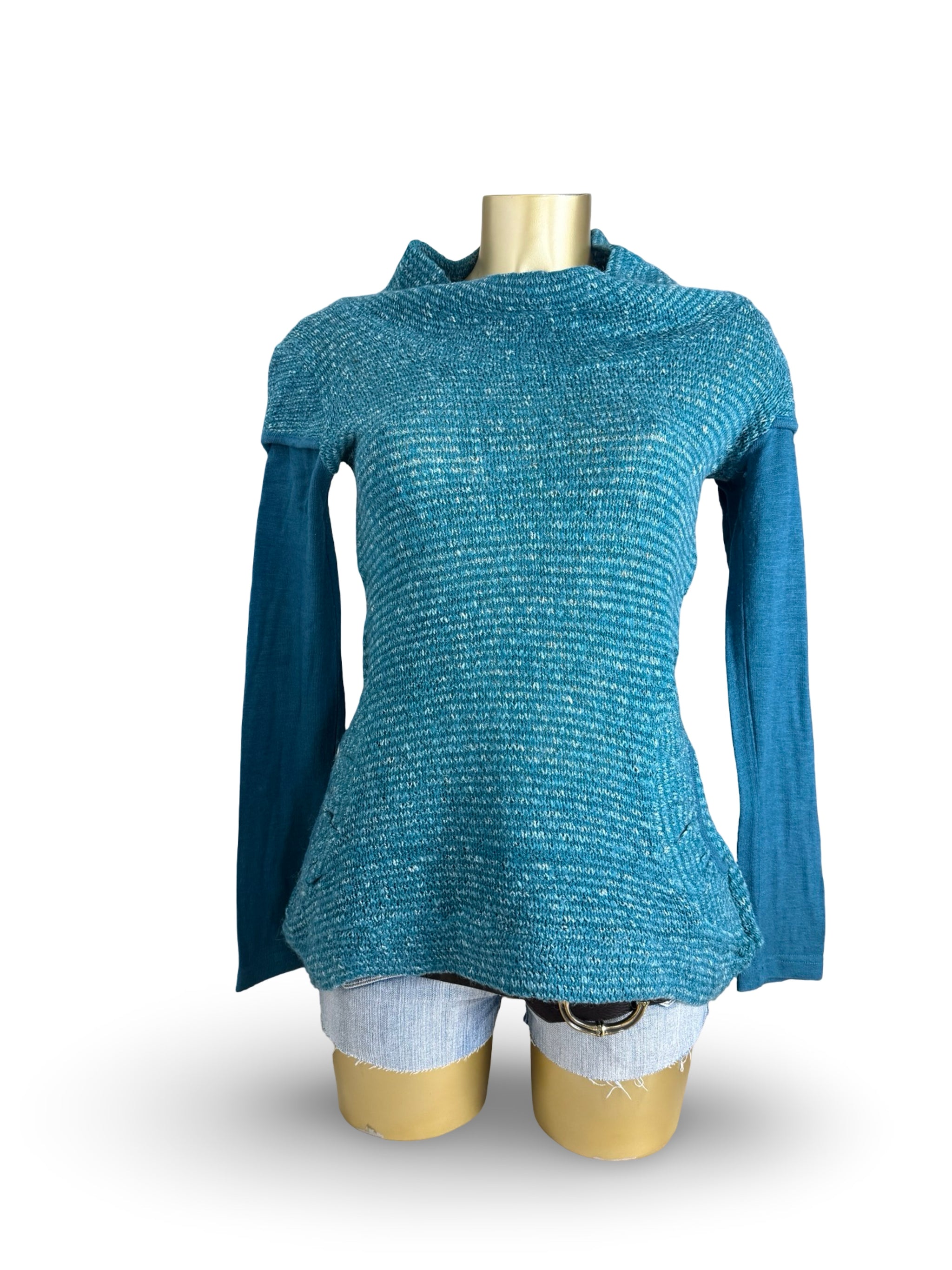 Blue short sleeves striped 2 in 1 jumper (S/M)