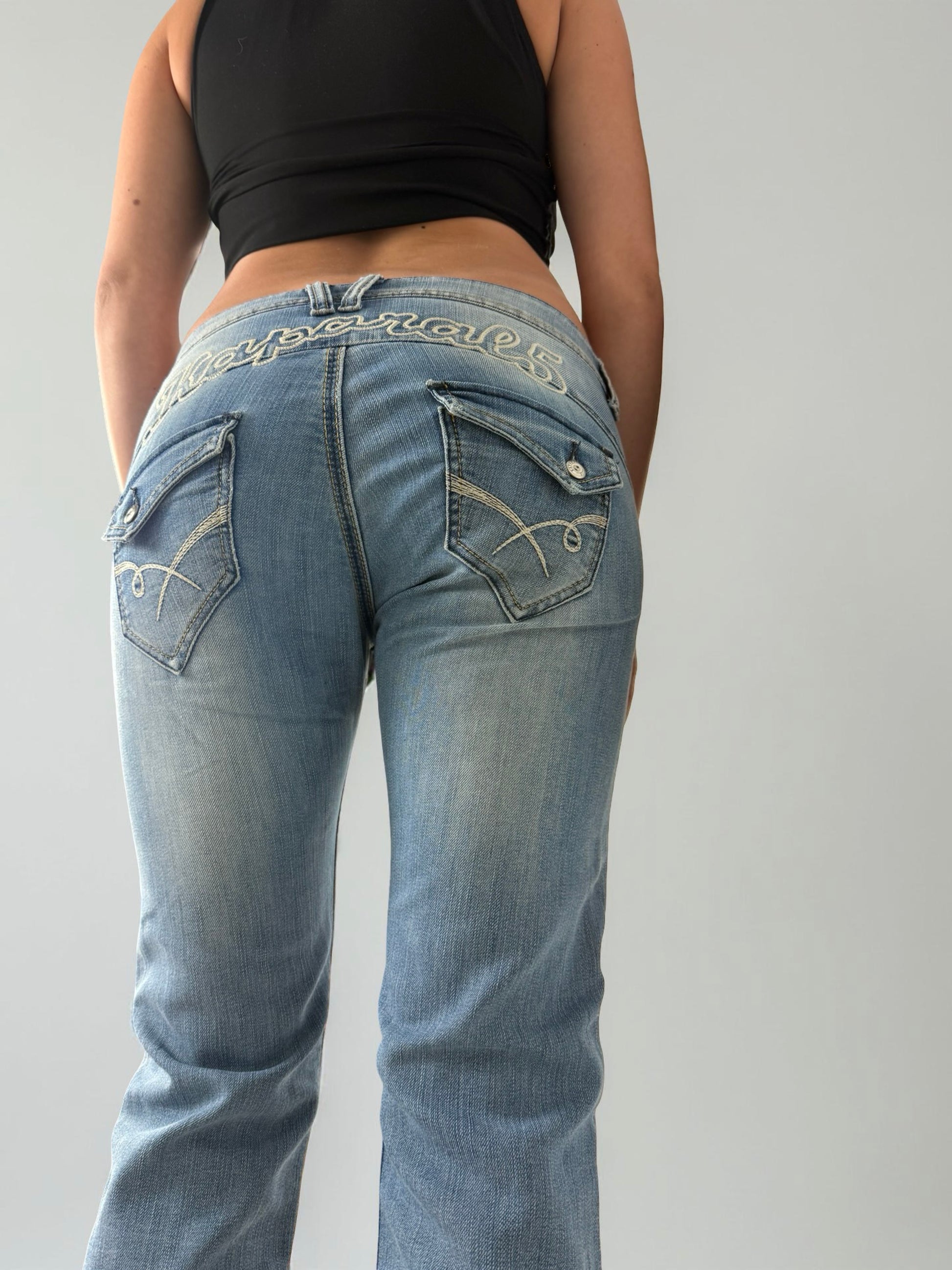 Blue denim low rise straight legs pants (M)