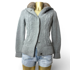 Grey inside faux fur zip up hooded knit jumper (S/M)