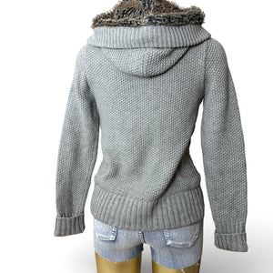 Grey inside faux fur zip up hooded knit jumper (S/M)