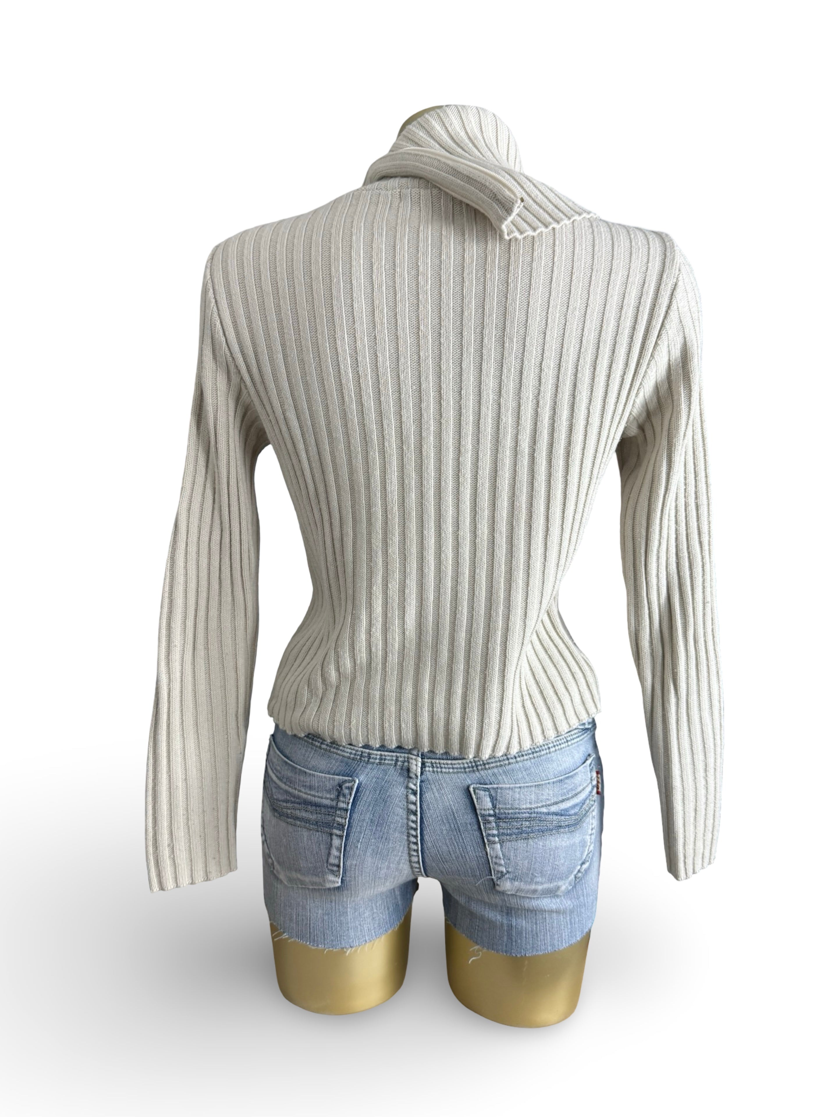 Beige ribbed turtleneck jumper (S/M)
