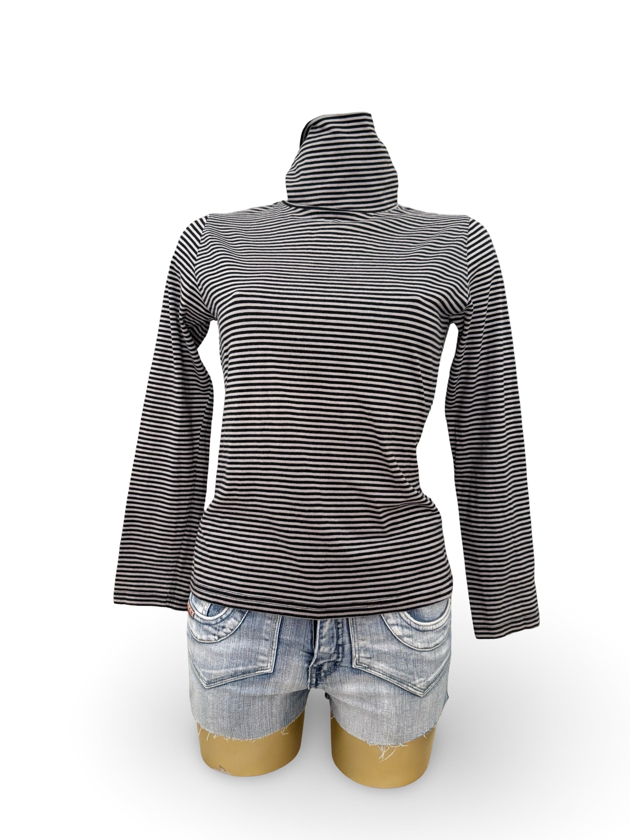 Beige striped long sleeves top (L)