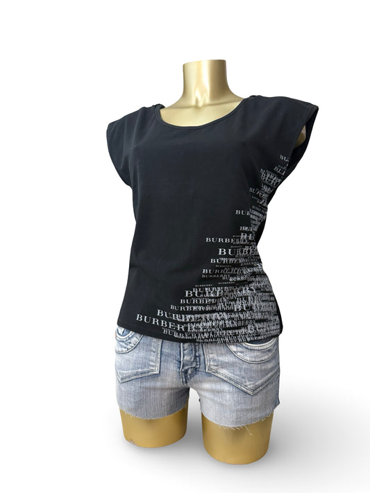 Black tight fit graphic text tee (L)