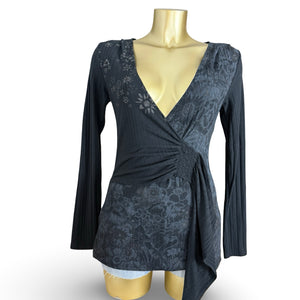 Black graphic long sleeves top (S/M)