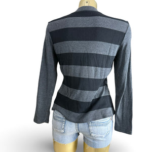 Grey V neck striped long sleeves top (S/M)