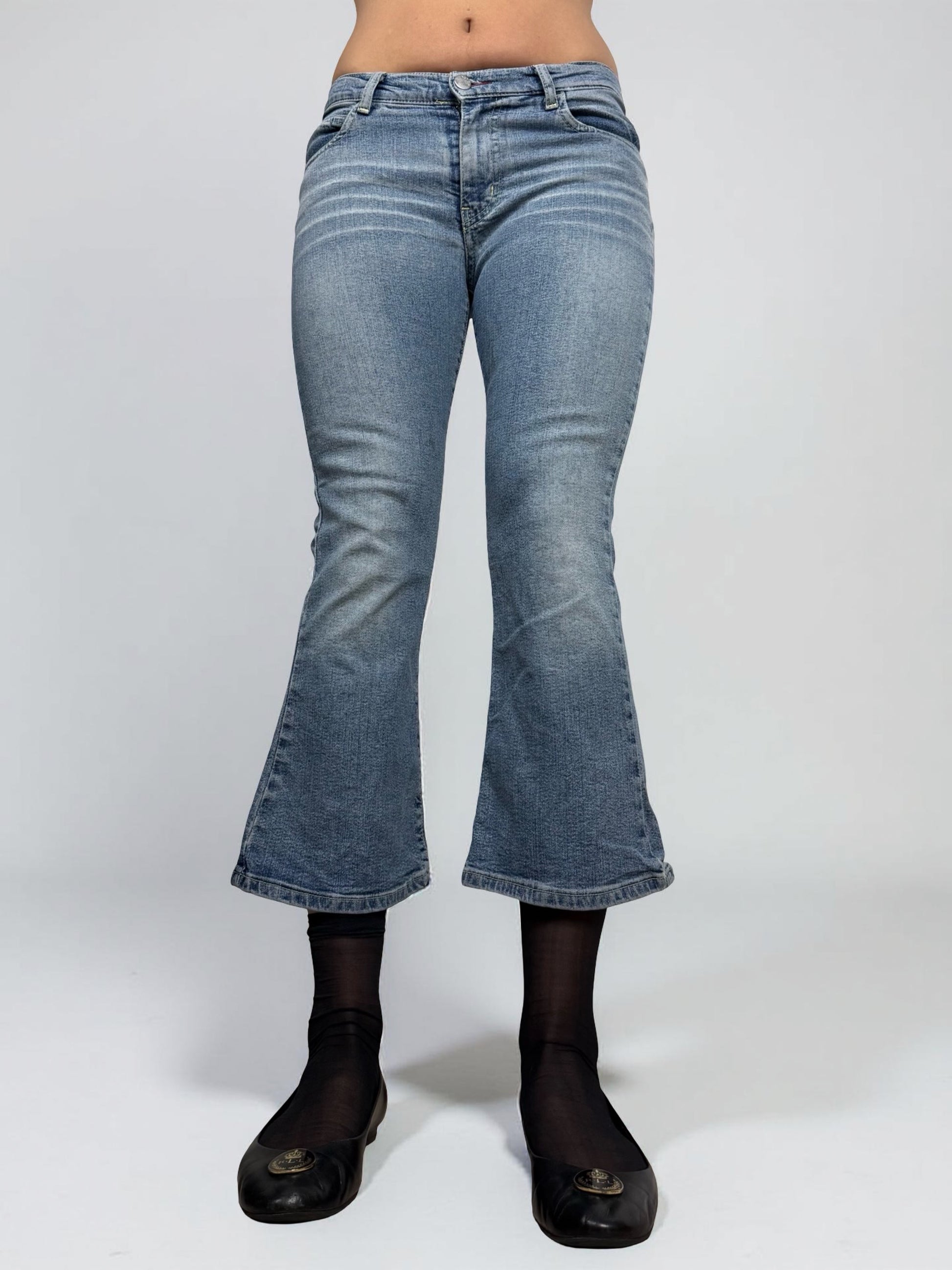 Blue denim low rise capri pants (S)